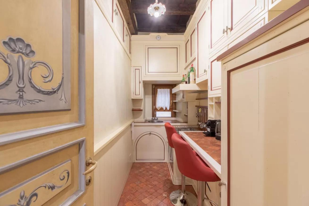 Apartment Antique Luxury House *
