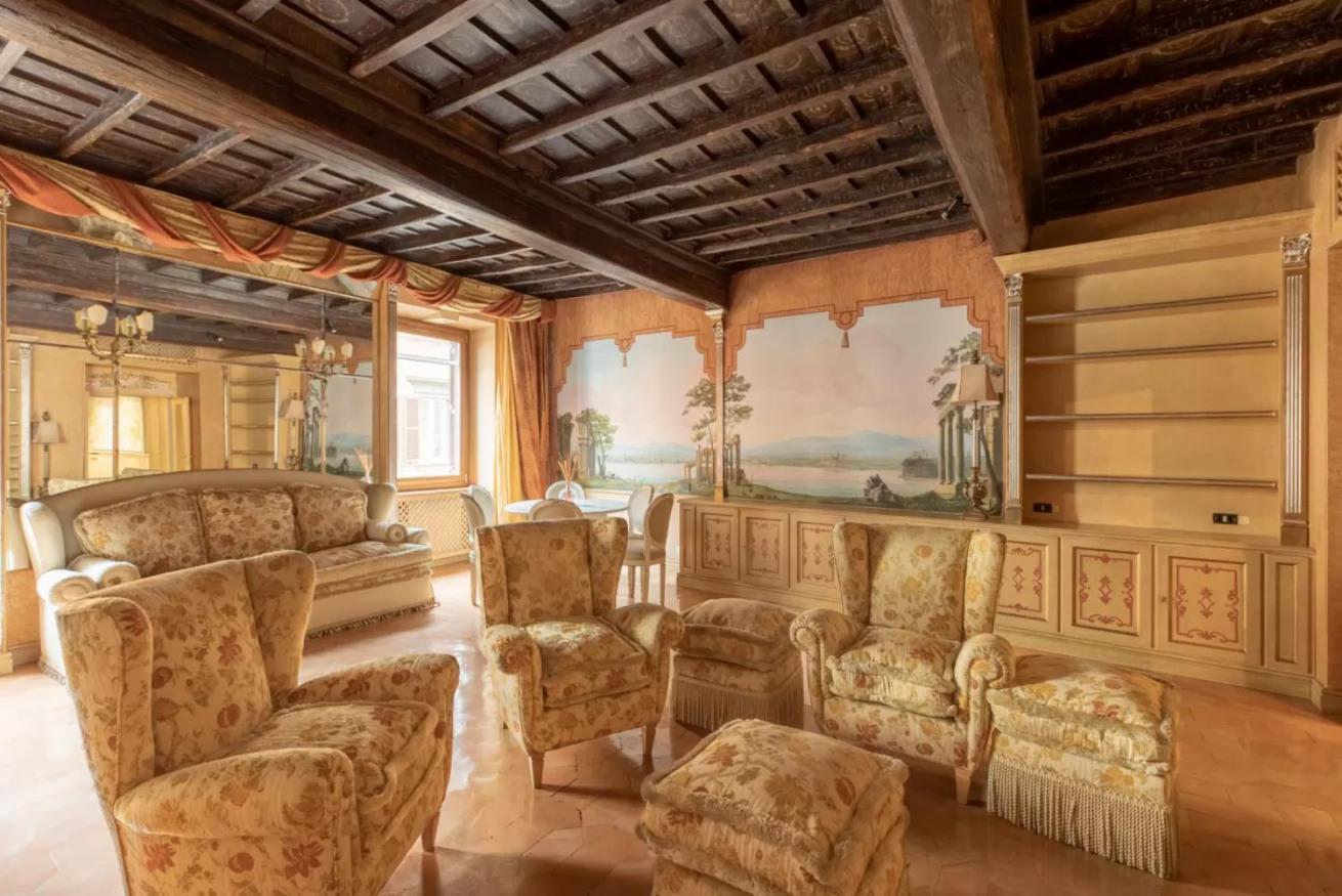 Apartment Antique Luxury House Rom